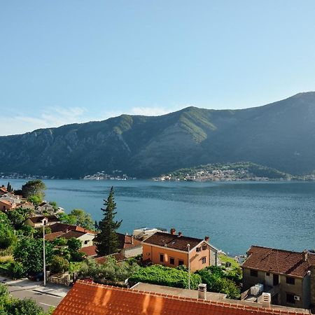 Ily Apartment With Sea View Котор Екстер'єр фото