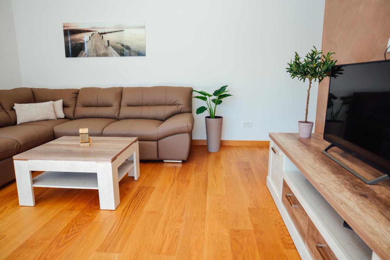 Ily Apartment With Sea View Котор Екстер'єр фото